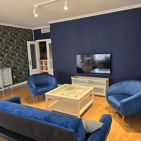 Blue Poniente Apartment